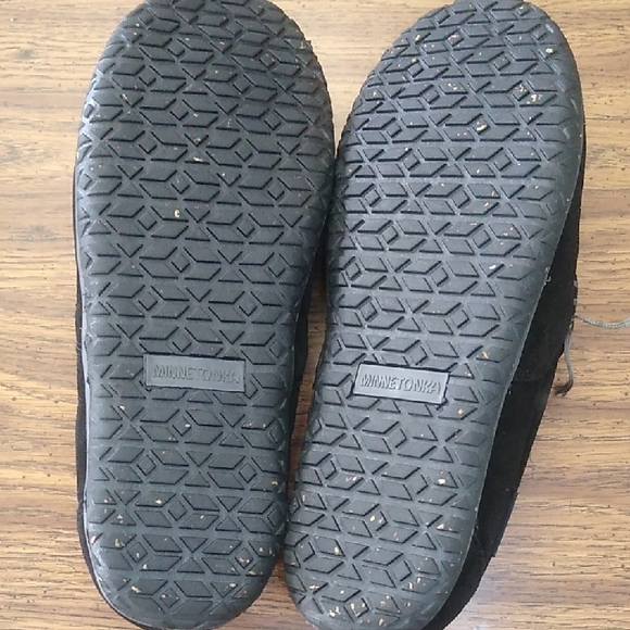 Minnetonka Plaid Moccasin Slippers - Picture 8 of 8